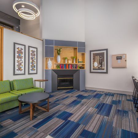 Holiday Inn Express Phoenix-Airport/University Drive By Ihg מראה חיצוני תמונה