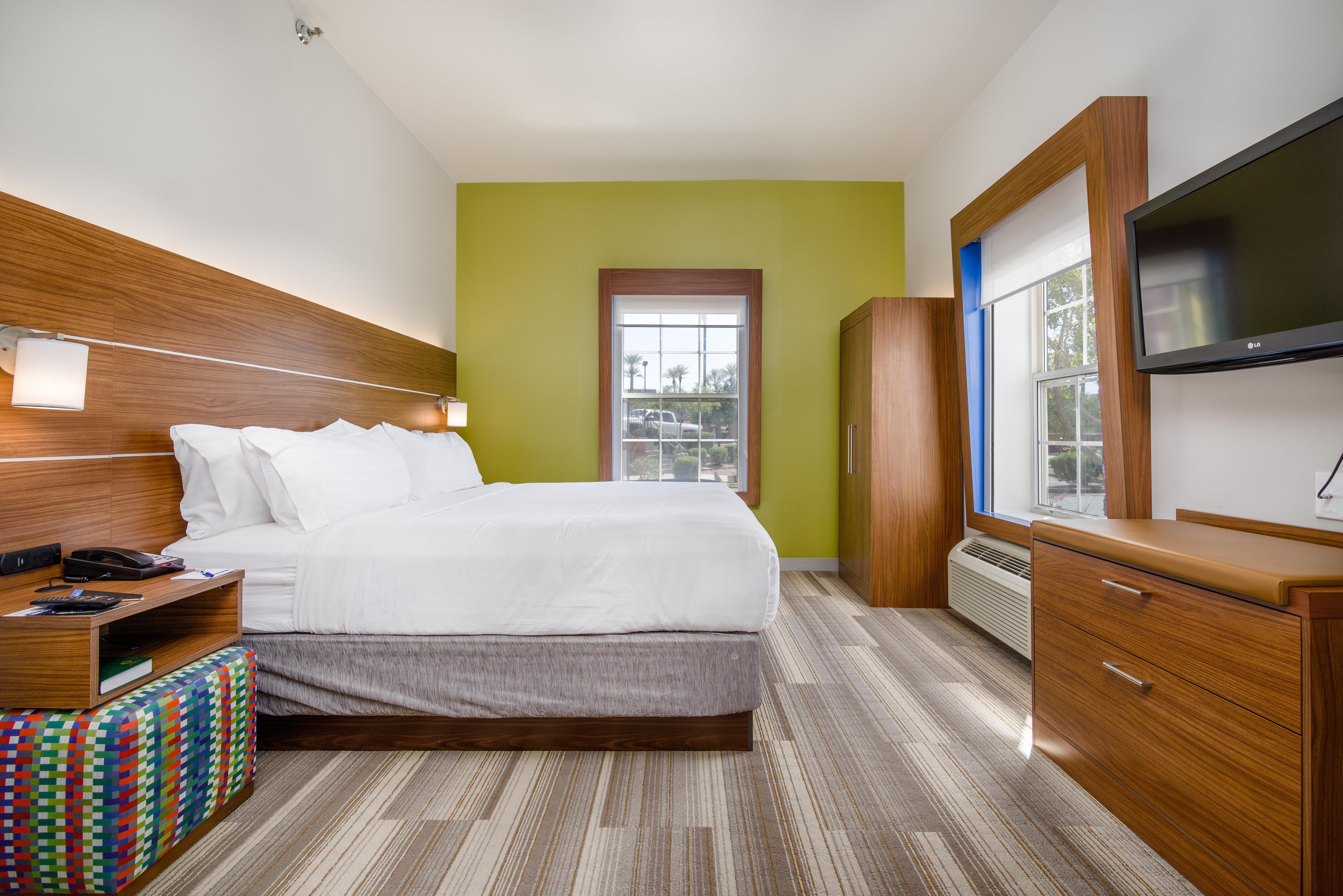 Holiday Inn Express Phoenix-Airport/University Drive By Ihg מראה חיצוני תמונה