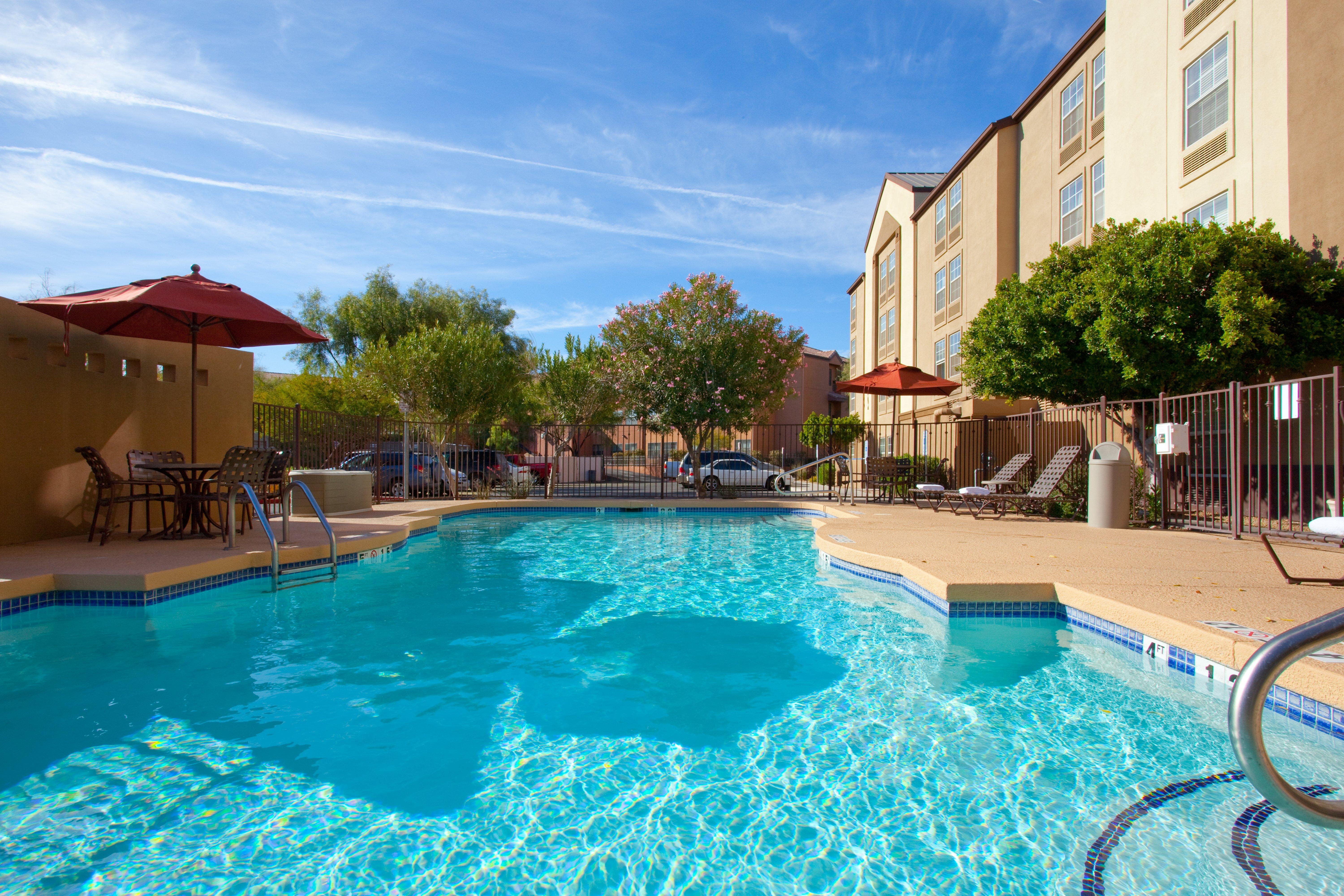 Holiday Inn Express Phoenix-Airport/University Drive By Ihg מראה חיצוני תמונה